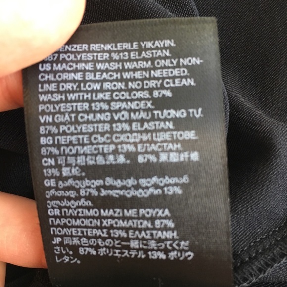 2/$12! H&M Off Shoulder Long Sleeve Top Black - Picture 10 of 14